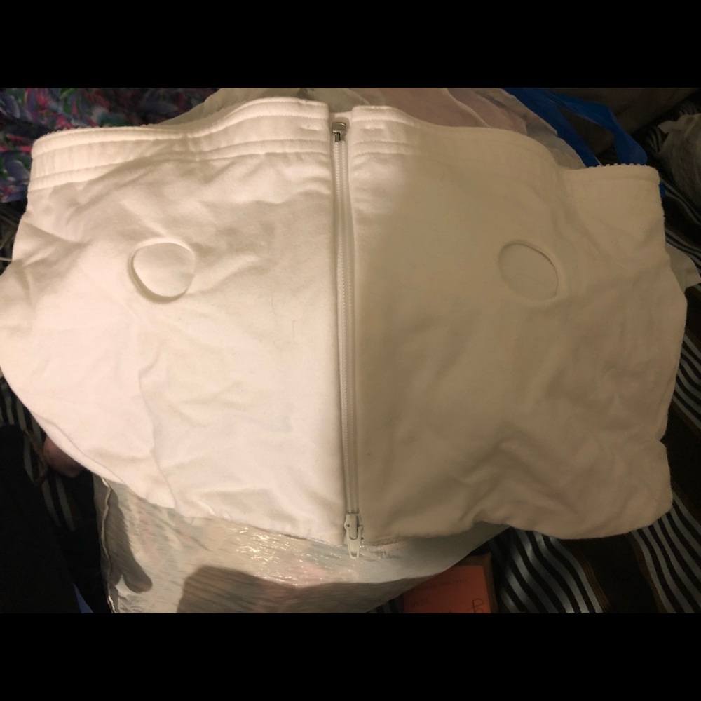 Medela Hands Free Pumping Bustier Bra Large NEW